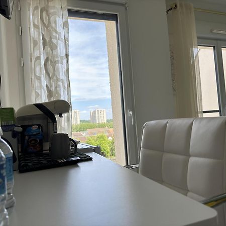 Chambre A Antony Proche Orly Aeroport Bagian luar foto